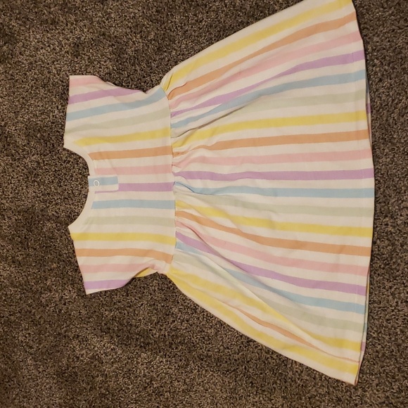 BUNDLE OF 4 DRESSES - Picture 10 of 14